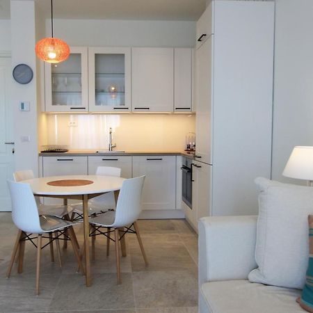 Lustica Bay Magnolia Apartment 蒂瓦特 外观 照片