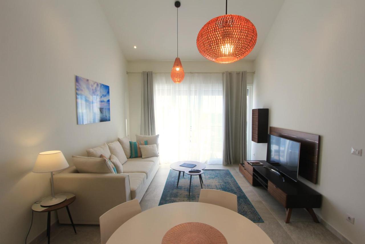 Lustica Bay Magnolia Apartment 蒂瓦特 外观 照片