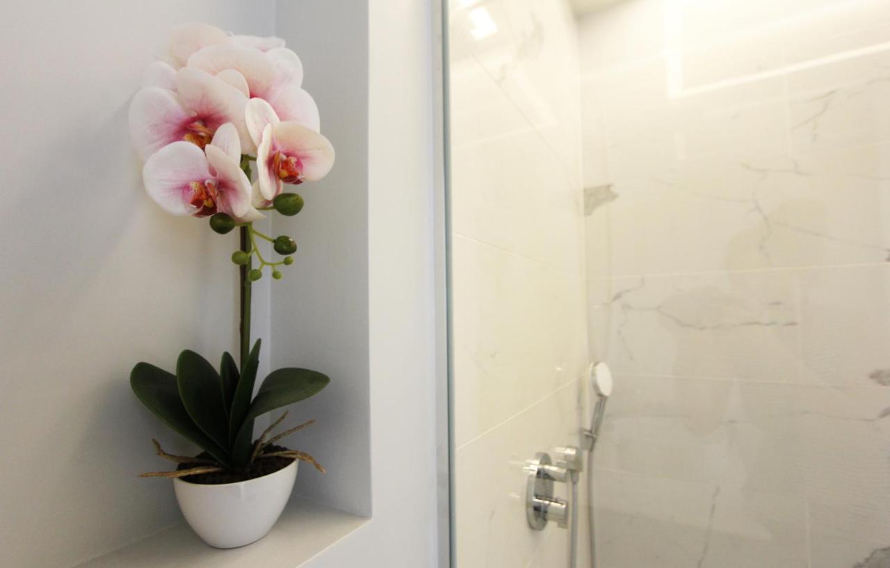Lustica Bay Magnolia Apartment 蒂瓦特 外观 照片
