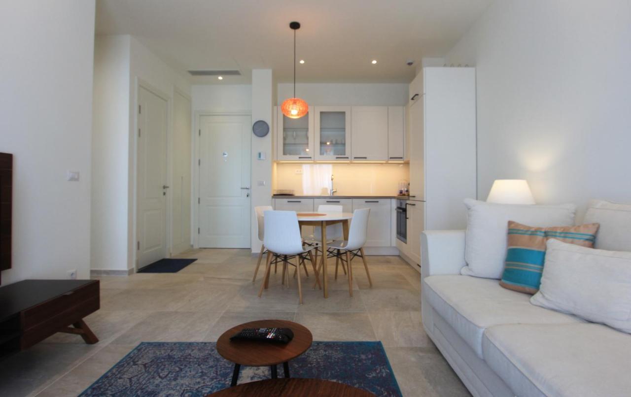 Lustica Bay Magnolia Apartment 蒂瓦特 外观 照片