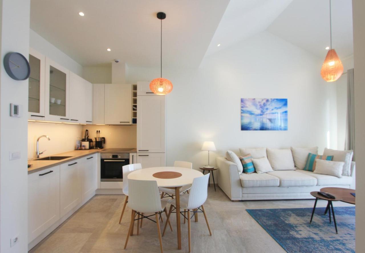Lustica Bay Magnolia Apartment 蒂瓦特 外观 照片